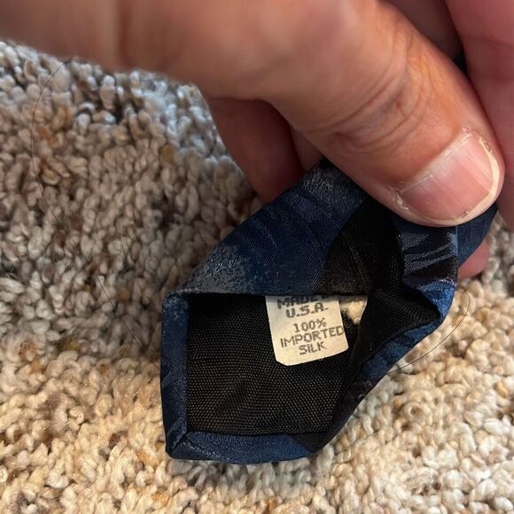 Endangered Species Killer Whale Orca Silk Neck Tie 90’s - Picture 5 of 5